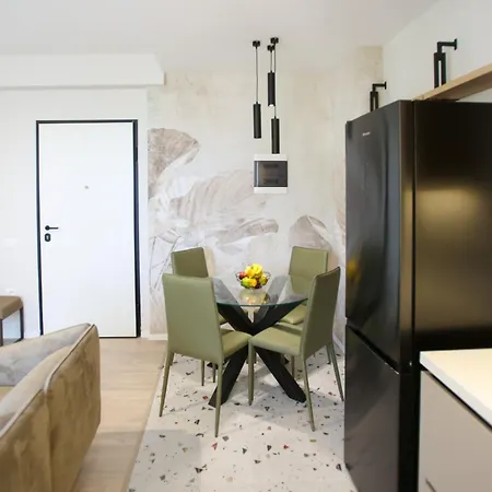 Taushani Apartment, *