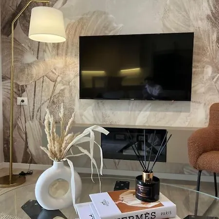 Taushani Apartment, Vlora