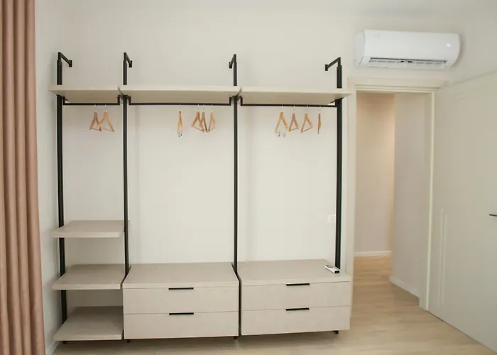 Taushani Apartment, Vlorë