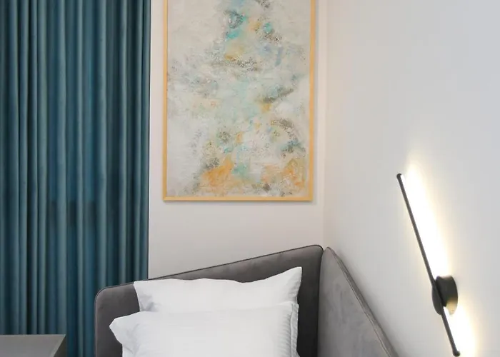 Taushani Apartment, 아파트 *