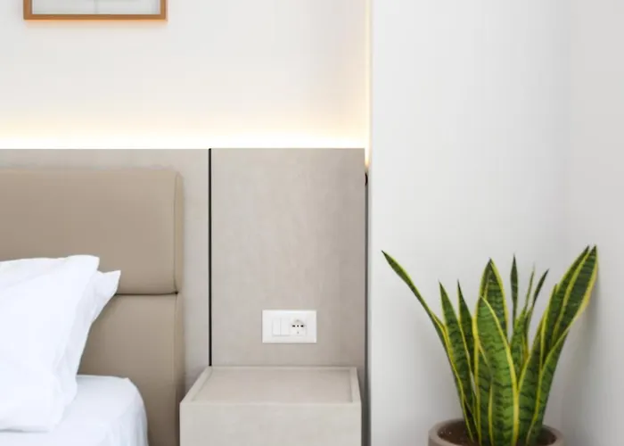 아파트 Taushani Apartment, *