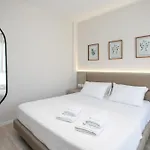 아파트 Taushani Apartment,