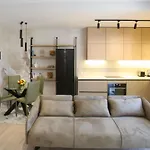 Taushani Apartment, דירה Vlorë