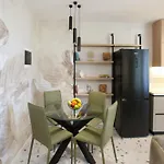 Taushani Apartment, * Vlorë