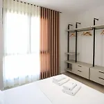 דירה Taushani Apartment, *