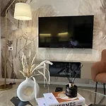 Taushani Apartment, Vlorë