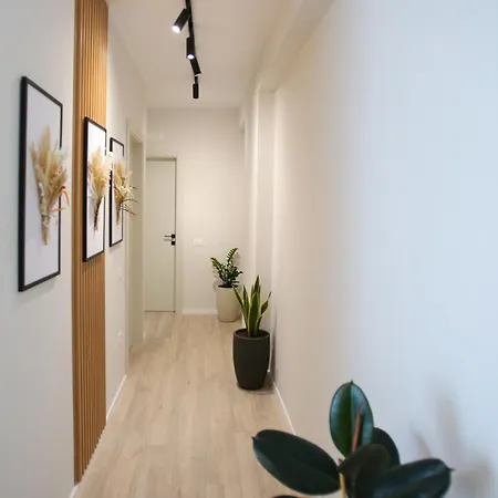 Taushani Apartment, Vlore