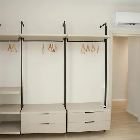 Taushani Apartment, Vlorë