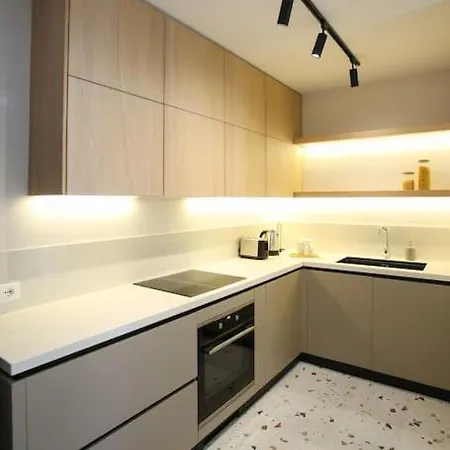 Taushani Apartment, Διαμέρισμα *