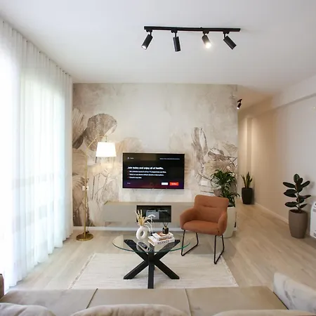 Taushani Apartment, * Vlore