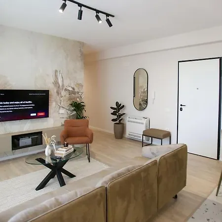 Taushani Apartment, *