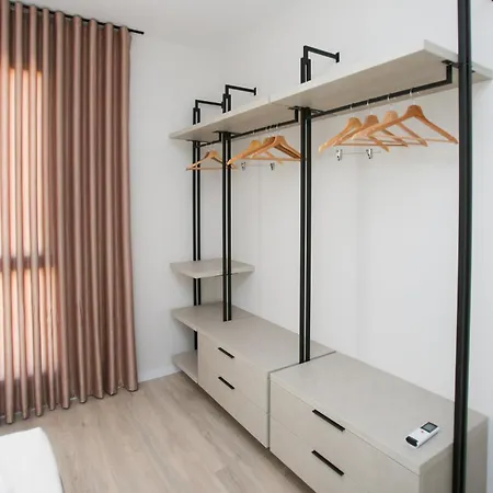 Apartmán Taushani Apartment, *
