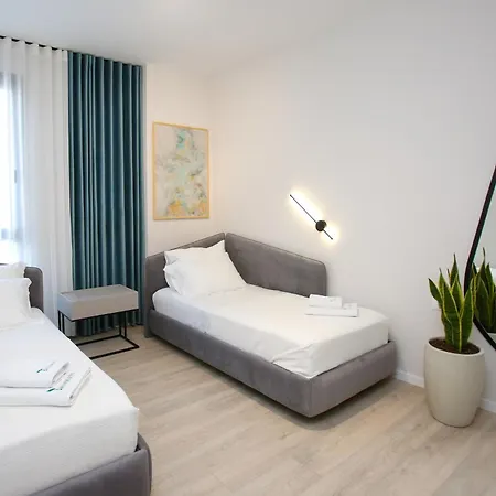 Taushani Apartment, Vlorë
