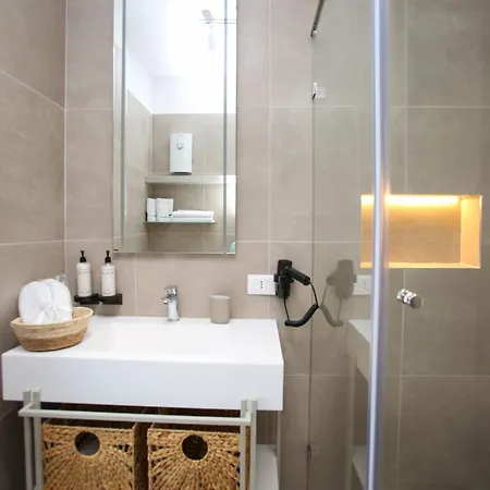 Taushani Apartment, Διαμέρισμα