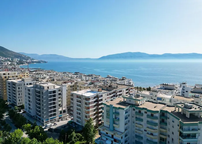 Taushani Apartment, Appartement *