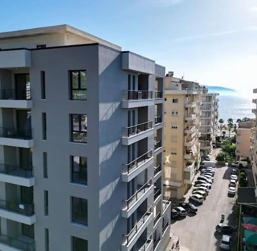 Taushani Apartment, Appartement