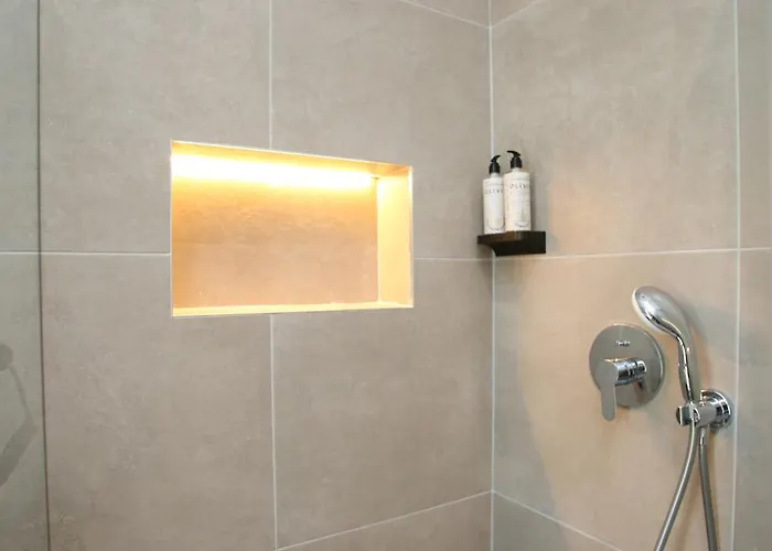 Taushani Apartment, Vlorë