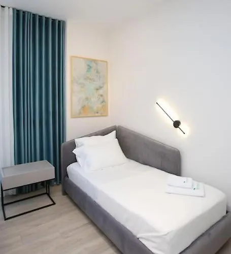 Taushani Apartment, Vlorë