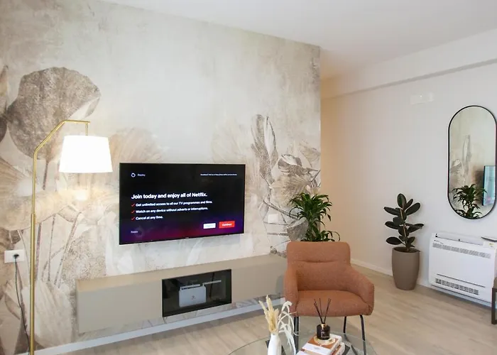 Taushani Apartment, Appartement